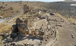 Beklenen heyet, Zerzevan Kalesi için Diyarbakır'da
