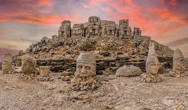 Adıyaman Kahta’da ilçe başkanı gözaltına alındı