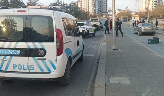 Otomobil 2 kadına çarptı: 1 ölü, 1 ağır yaralı
