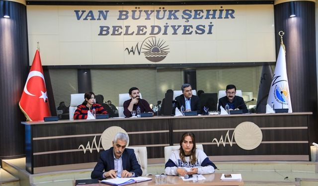 Büyükşehir Meclisi'nde kayyım kararlarına tepki